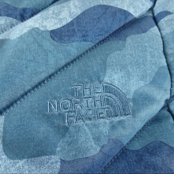 The North Face Alpz 2.0 Quilted Down Insulated Vest Camouflage NWT Camo - Picture 3 of 9